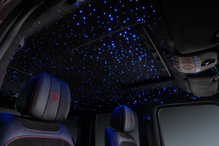 Звёздное небо в автомобиле: как делают потолок Rolls-Royce style