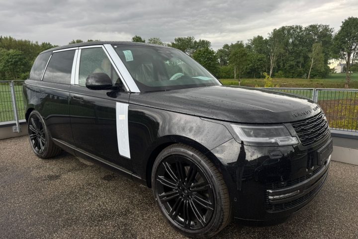 Range Rover D 350 Autobiography SWB 2026 — Velart (фото 1)