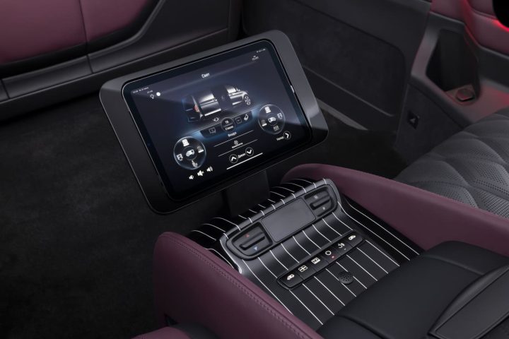 Mercedes-Benz V 300 d EXTRALONG VIP BUS 4MATIC