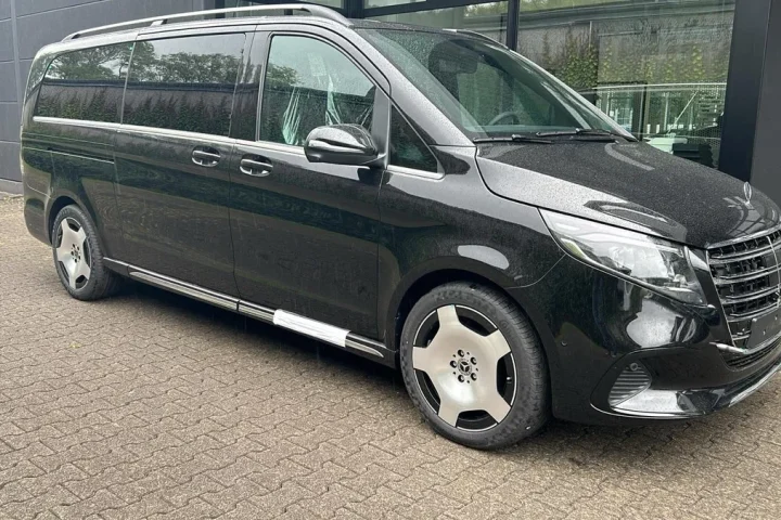 Mercedes-Benz V 300 d EXTRALONG EXCLUSIVE 4MATIC