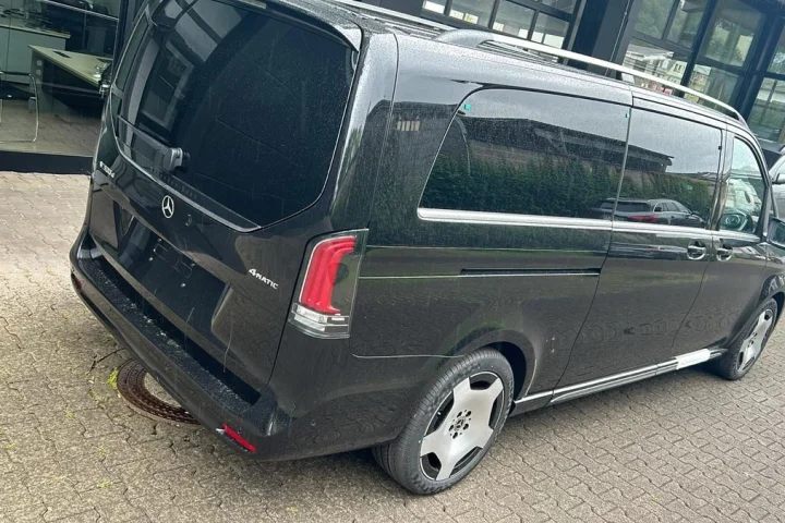 Mercedes-Benz V 300 d EXTRALONG EXCLUSIVE 4MATIC