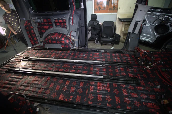 Шумоизоляция — Volkswagen Multivan