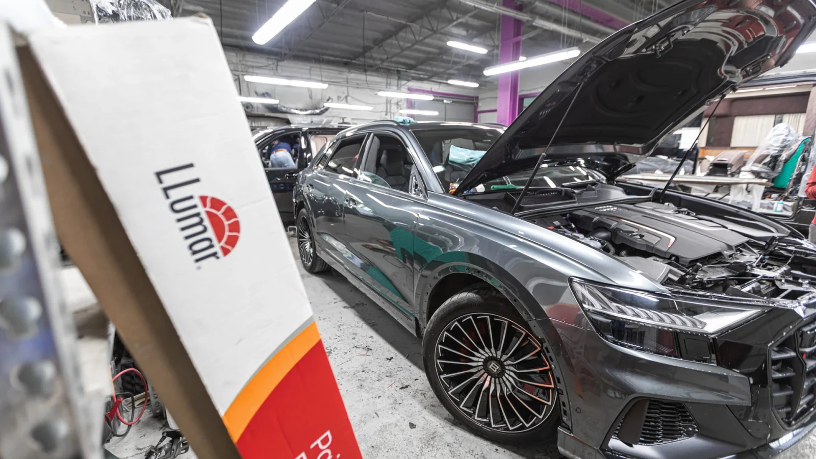 Бронирование авто плёнкой