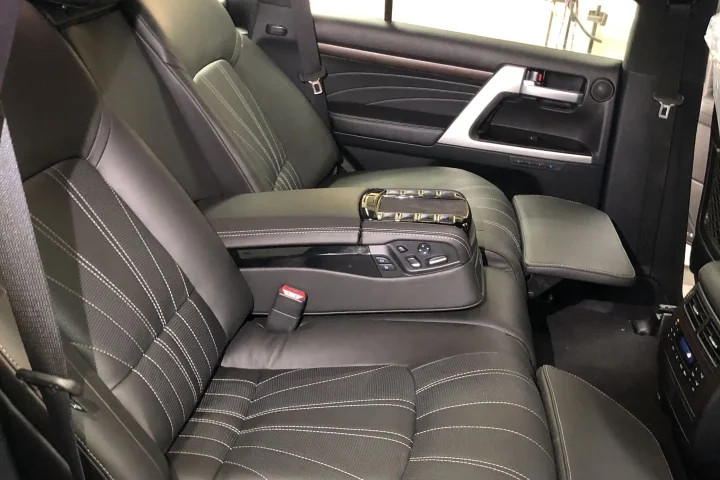 Диван BMW 7