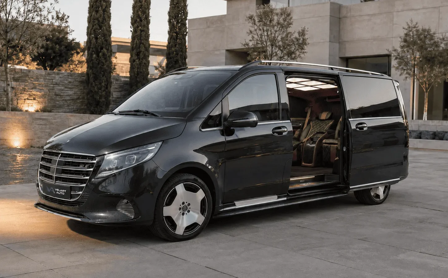 Mercedes-Benz V 300 d EXTRALONG VIP BUS 4MATIC