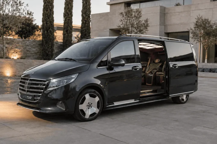 Mercedes-Benz V 300 d EXTRALONG VIP BUS 4MATIC