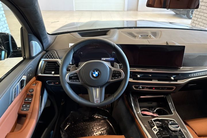 BMW X7 xDrive 40i, черный 2026 — Velart (фото 10)
