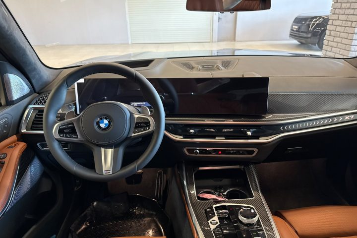 BMW X7 xDrive 40i, черный 2026 — Velart (фото 9)