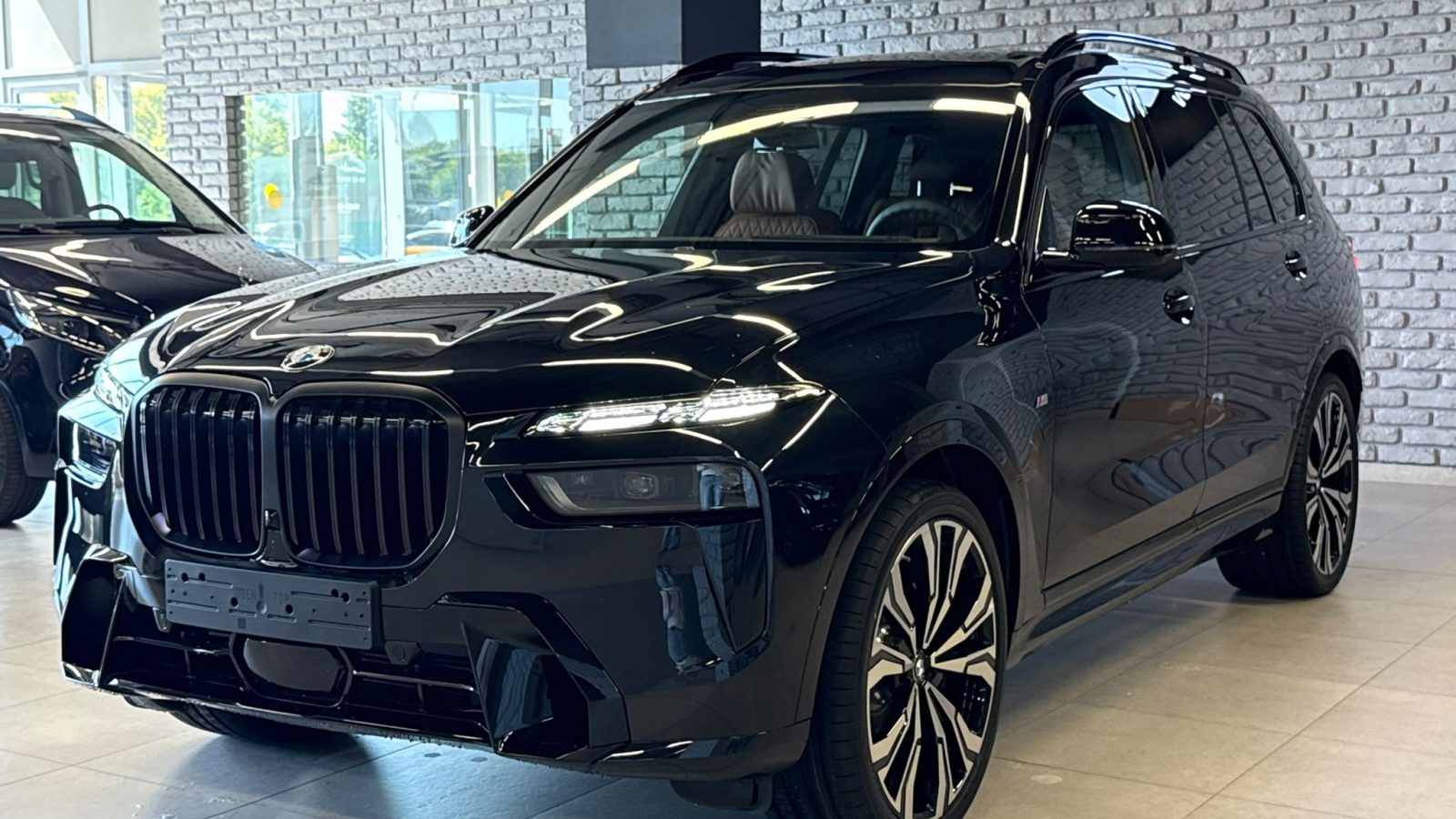 BMW X7 xDrive 40i, черный 2026 — Velart (фото 1)