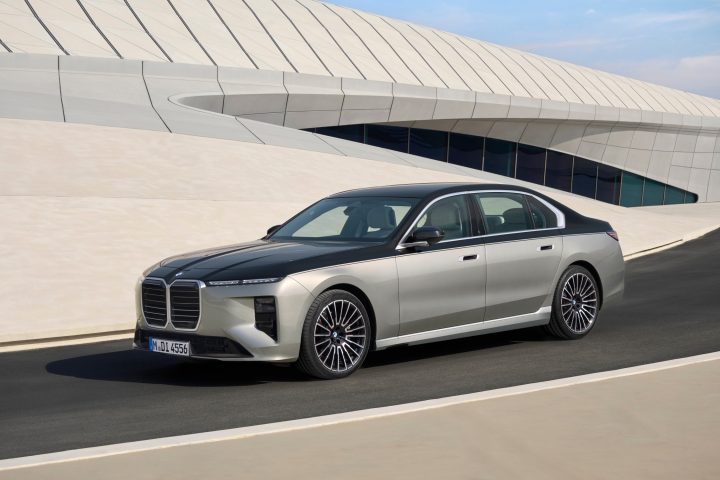 BMW 740i xDrive 2026 (7 серия, рестайлинг) — фото модели 1