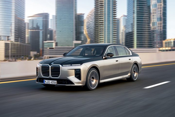 BMW 740i xDrive 2026 (7 серия, рестайлинг) — фото модели 2