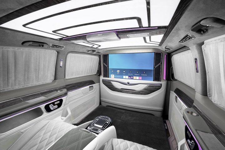 Mercedes-Benz V-Class VIP, светлый салон — фото 3